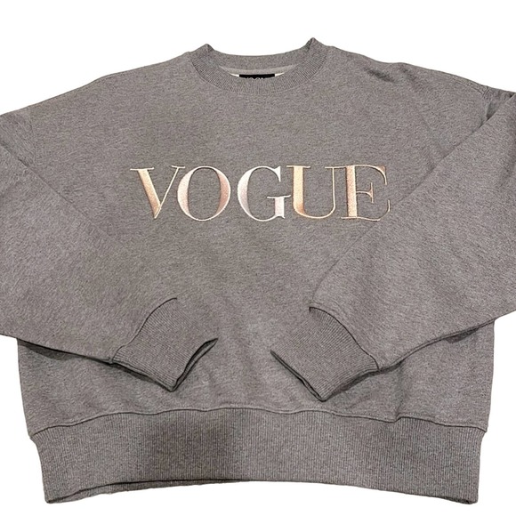 Vogue Sweaters - VOGUE Sweatshirt Gray with sparkle logo